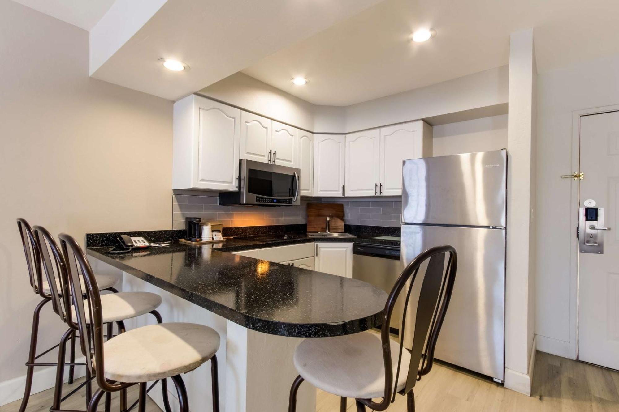 Surestay Plus Hotel By Best Western Tempe University エクステリア 写真