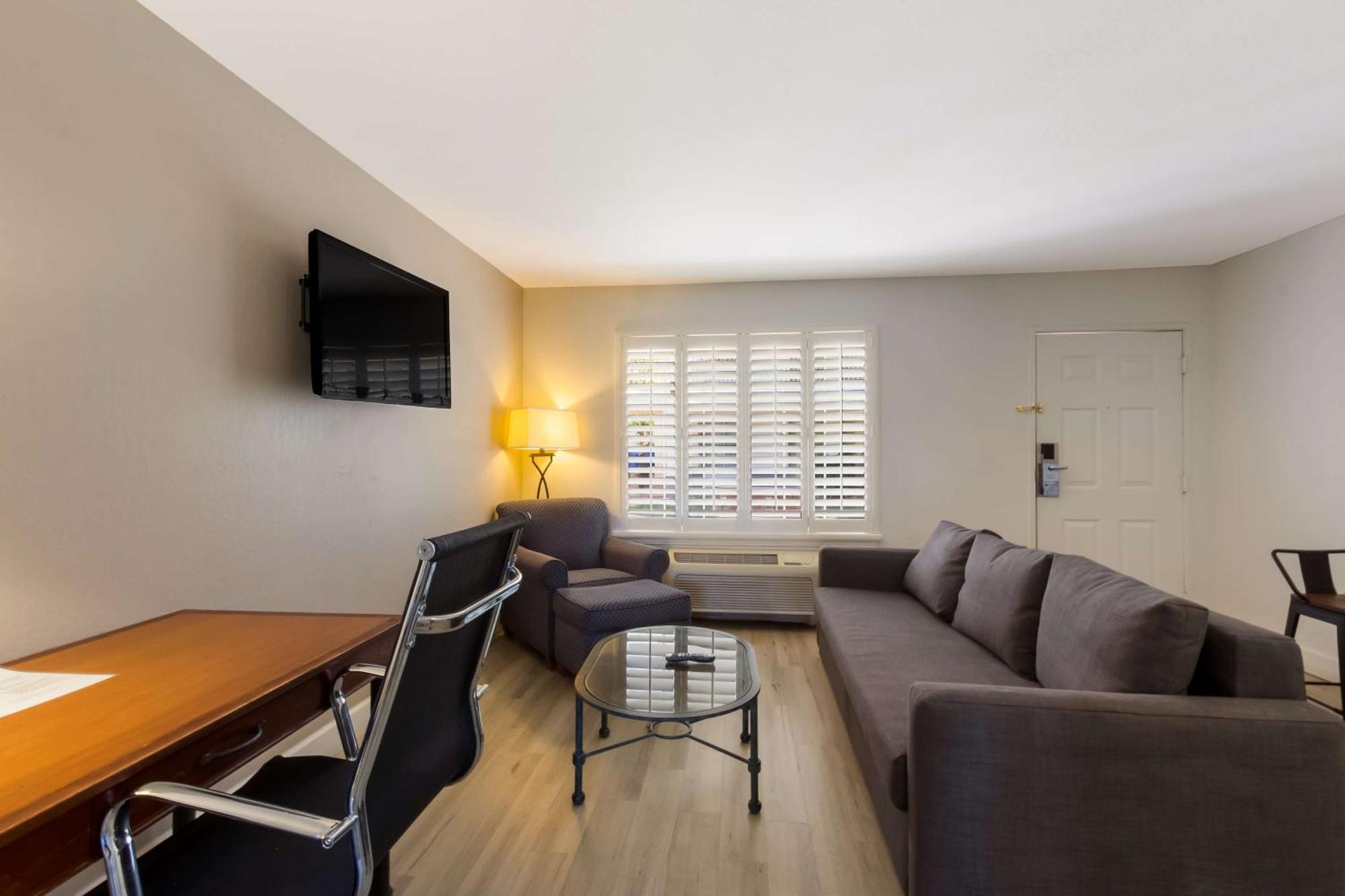 Surestay Plus Hotel By Best Western Tempe University エクステリア 写真