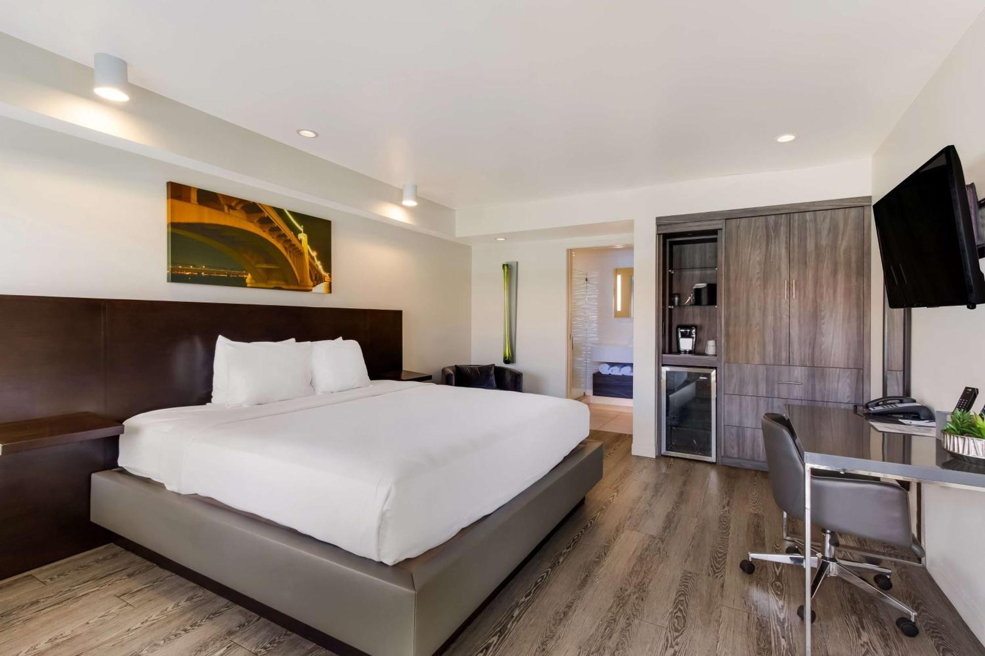 Surestay Plus Hotel By Best Western Tempe University エクステリア 写真